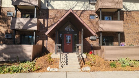 Photo of 10 Maple Wood Lane 11 #11, Madison, WI 53704 (MLS # 2034987)