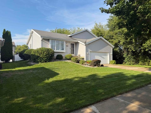 Photo of 6926 Rockstream Drive, Madison, WI 53719 (MLS # 2034894)