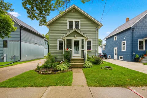 Photo of 54 S Marquette Street, Madison, WI 53704 (MLS # 2031115)