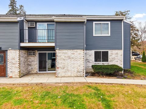 Photo of 707 Whispering Pines Way, Fitchburg, WI 53713 (MLS # 2012856)