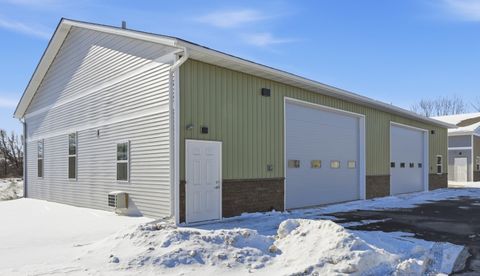 Photo of 6580 Lake Road, Windsor, WI 53598 (MLS # 2016474)