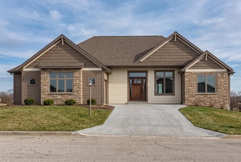 Photo of 303 Clear Pond Way, Verona, WI 53593 (MLS # 2031131)