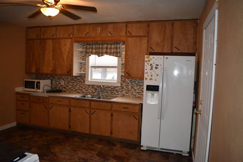 Tiny photo for 821 N 10th Avenue, Wisconsin Rapids, WI 54495 (MLS # 2012727)