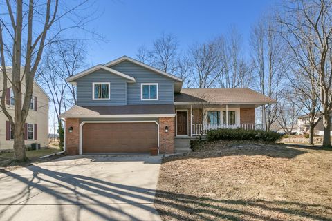 Photo of 6408 Fox Run, McFarland, WI 53558 (MLS # 2018296)