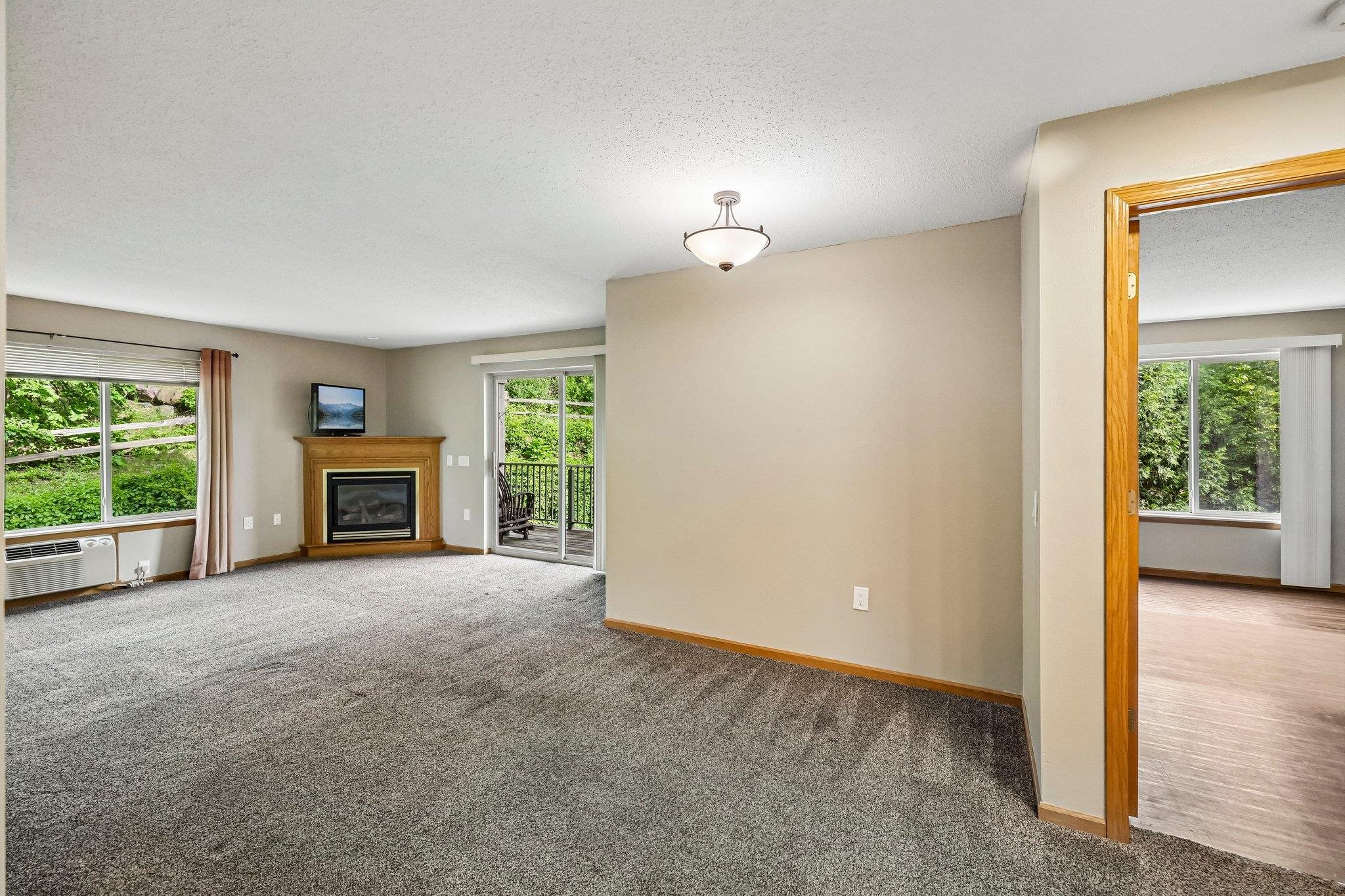 7203 Mid Town Road 212
