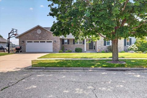 Photo of 1038 Summerhill Drive, Janesville, WI 53546 (MLS # 2028411)