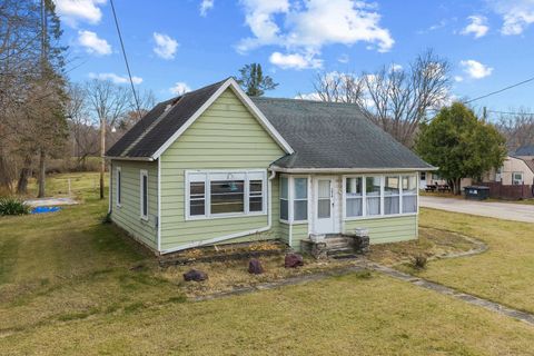 Photo of 1919 Allison Park Drive, Richland Center, WI 53581 (MLS # 2013043)