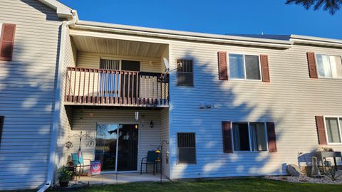 Tiny photo for 960 Rockefeller Lane, Madison, WI 53704 (MLS # 2013048)