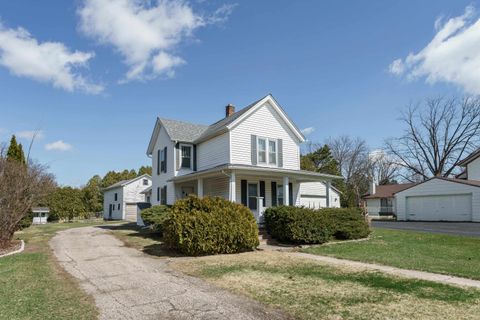 Photo of 1229 Ruger Avenue, Janesville, WI 53545 (MLS # 2019479)
