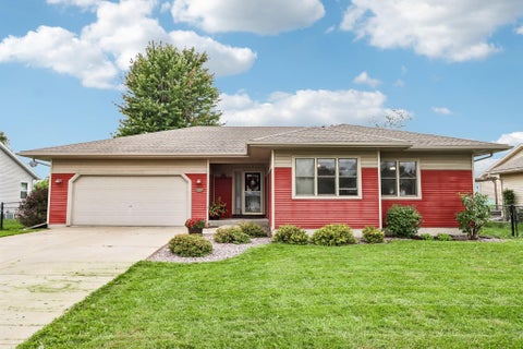 Photo of 304 Fourth Street, Brooklyn, WI 53521 (MLS # 2033187)