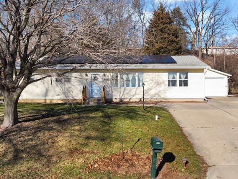 Photo of 5840 Madsen Circle, Oregon, WI 53575 (MLS # 2014899)