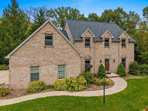 Photo of 2695 Whitegate Trail, De Pere, WI 54115 (MLS # 2009815)