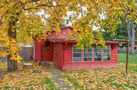 Tiny photo for 917 E Madison Street, Waterloo, WI 53594 (MLS # 2012454)
