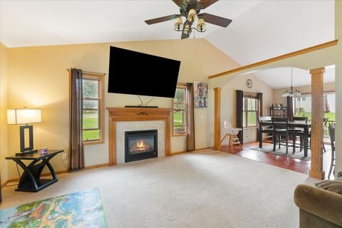 Tiny photo for 1171 Carriage Drive, Sun Prairie, WI 53590 (MLS # 2010312)