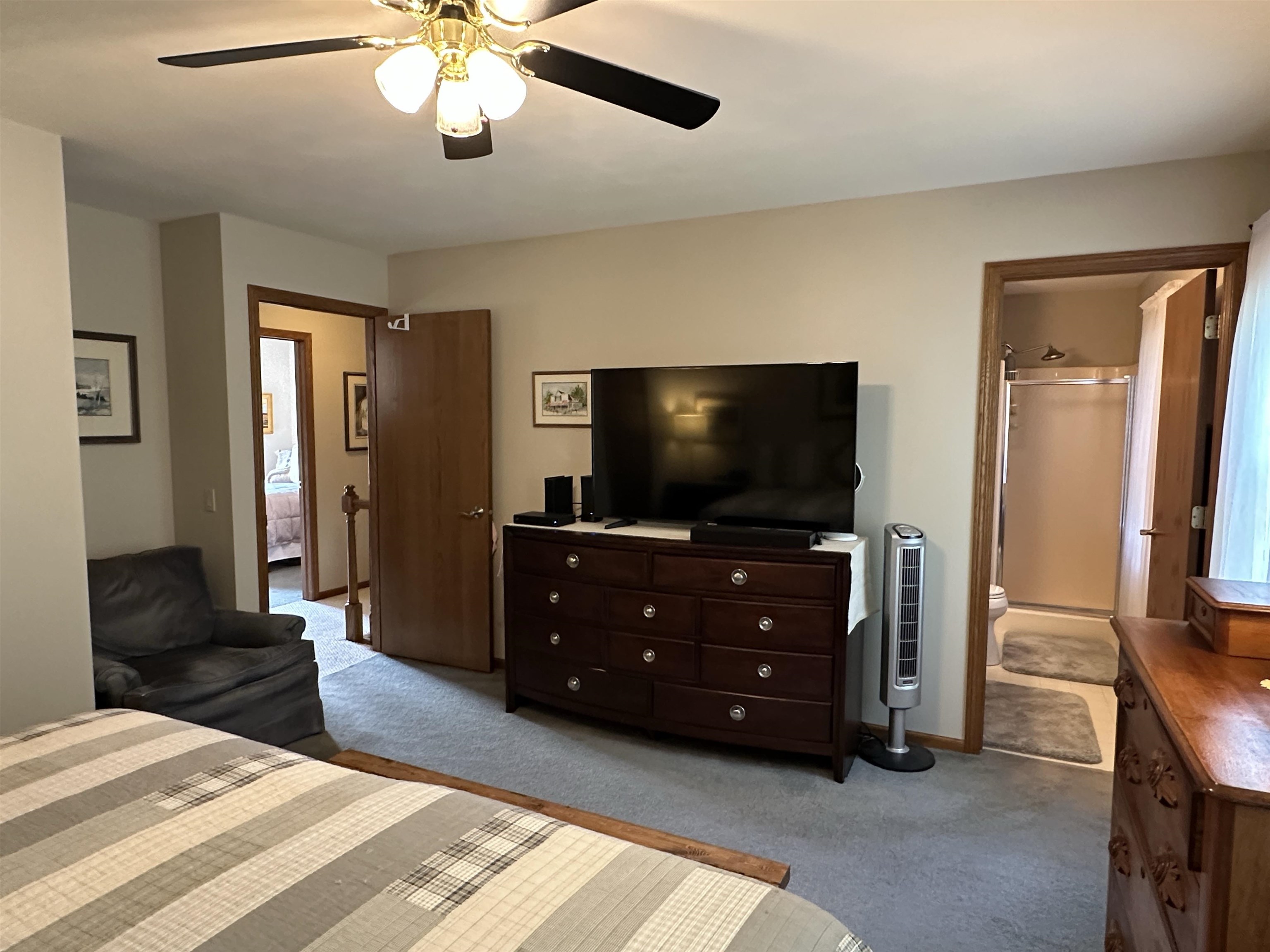 Stoughton, Wisconsin 53589, United States, 3 Bedrooms Bedrooms, ,3 BathroomsBathrooms,Residential,Pending,140940