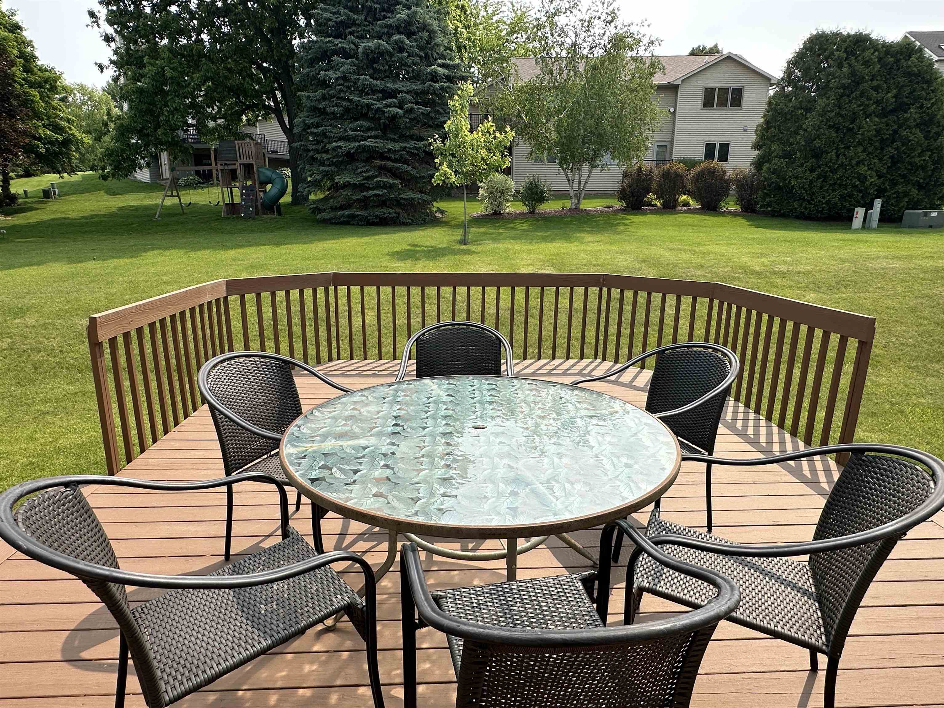 Stoughton, Wisconsin 53589, United States, 3 Bedrooms Bedrooms, ,3 BathroomsBathrooms,Residential,Pending,140940