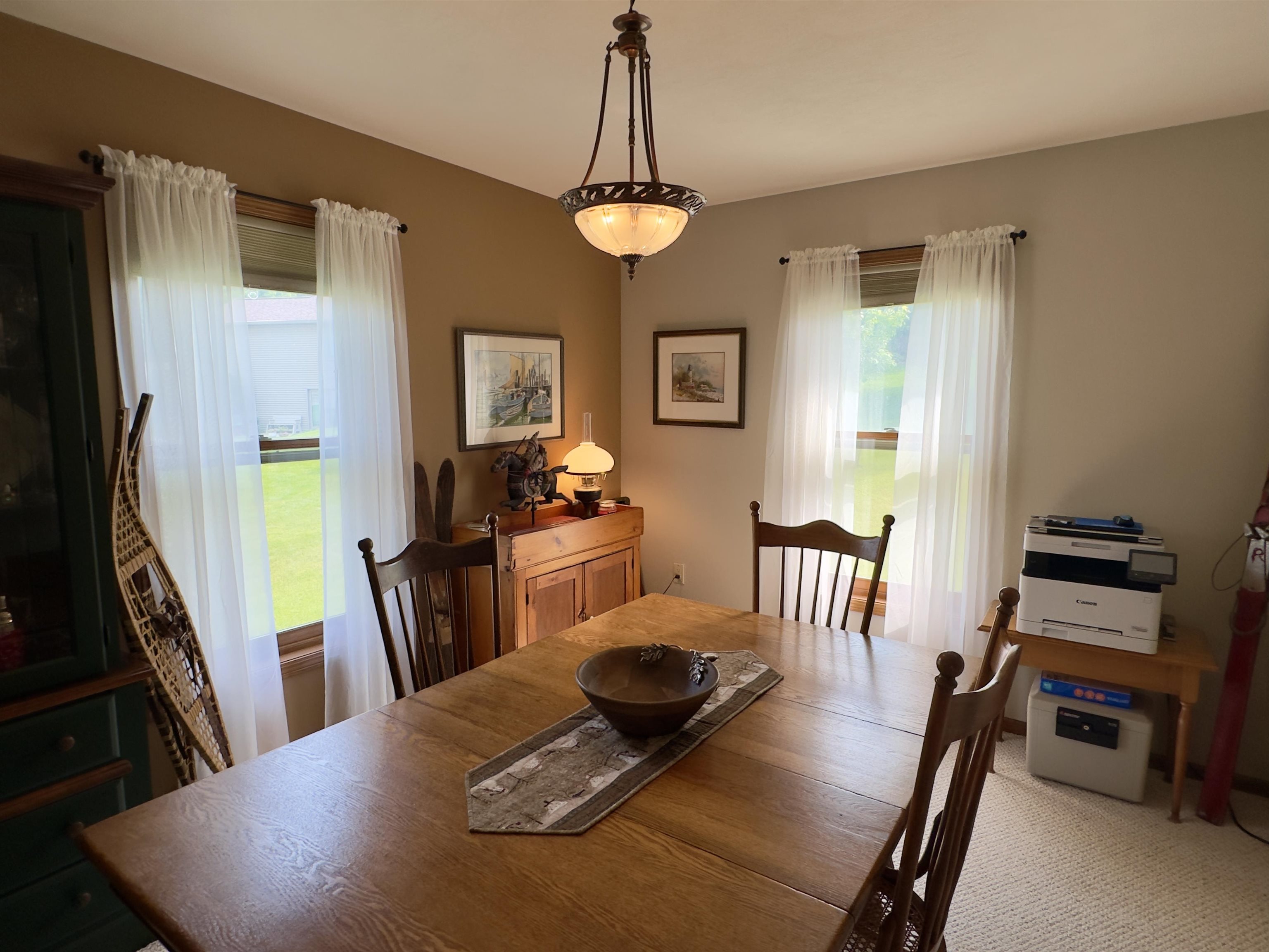 Stoughton, Wisconsin 53589, United States, 3 Bedrooms Bedrooms, ,3 BathroomsBathrooms,Residential,Pending,140940