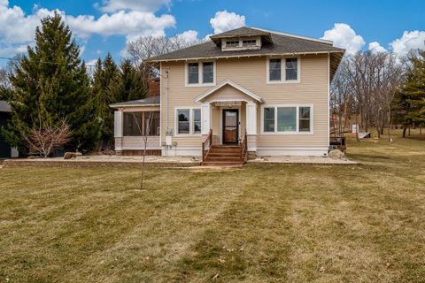 Photo of 881 Parkview Drive, Milton, WI 53563 (MLS # 2017115)