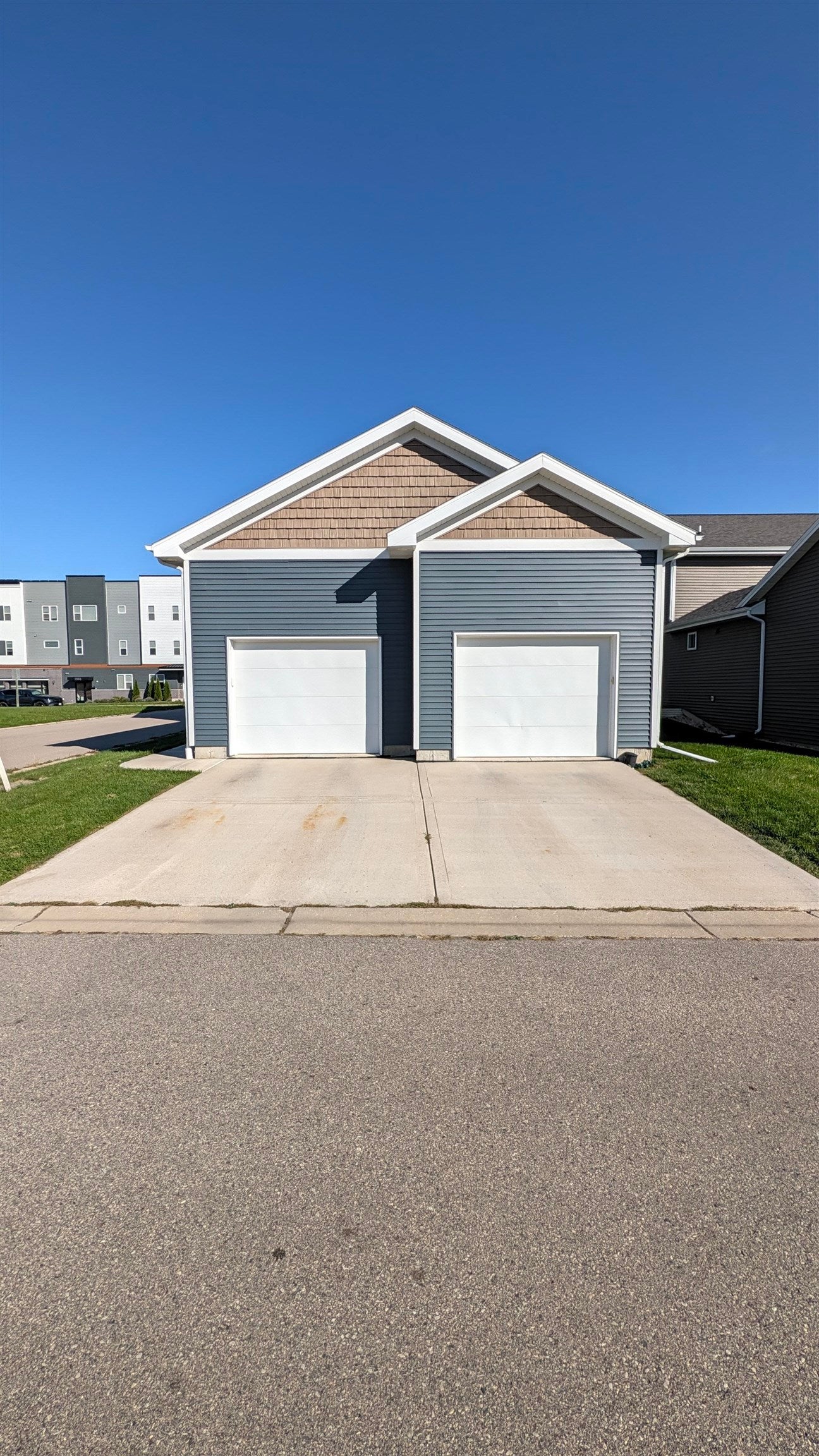 2871/2873 Endive Drive