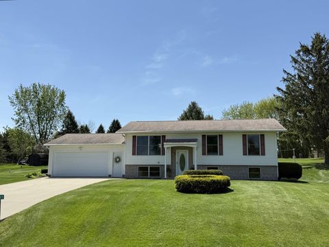 2745 Hilltop Drive, Sun Prairie, WI 53590 - #: 1999691