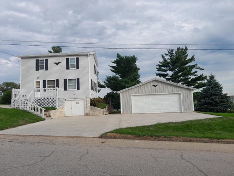 Photo of 109 Reservoir Street, Potosi, WI 53820 (MLS # 2031777)