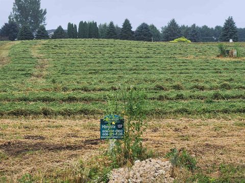 Photo of L137 Colton Way, Sun Prairie, WI 53590 (MLS # 2018504)