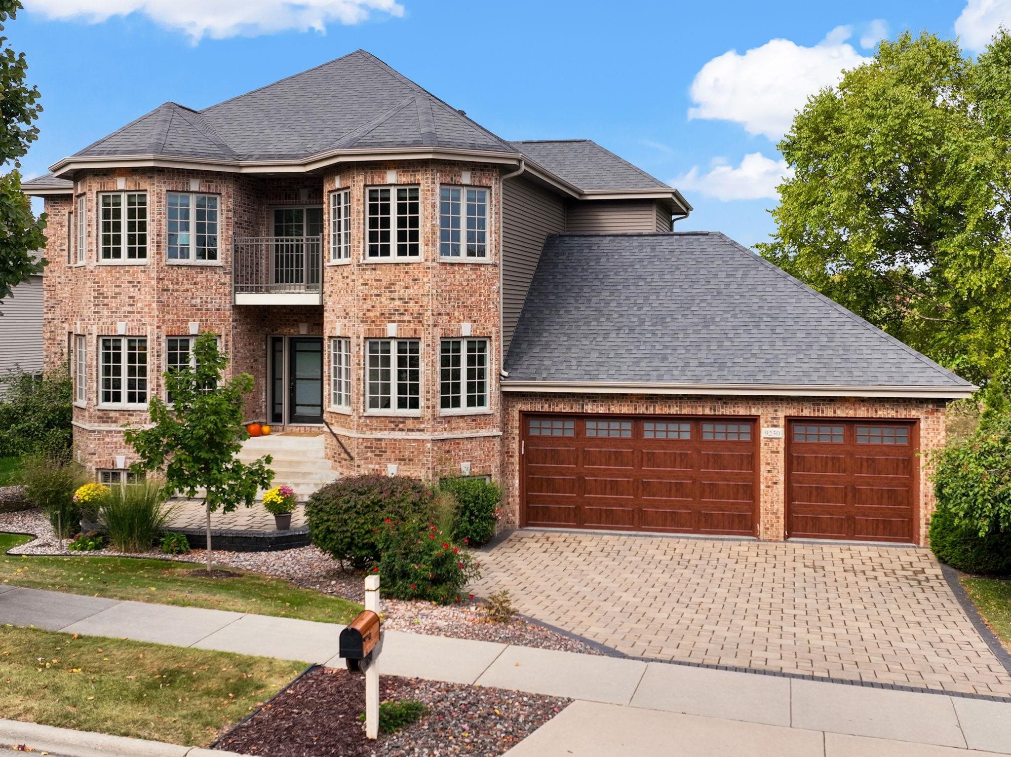 9230 Bear Claw Way