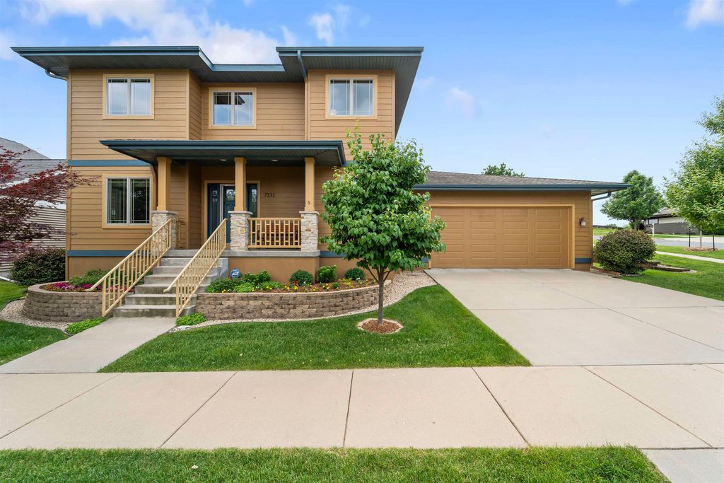 Photo for 7131 Caneel Trail, Middleton, WI 53562 (MLS # 2001949)