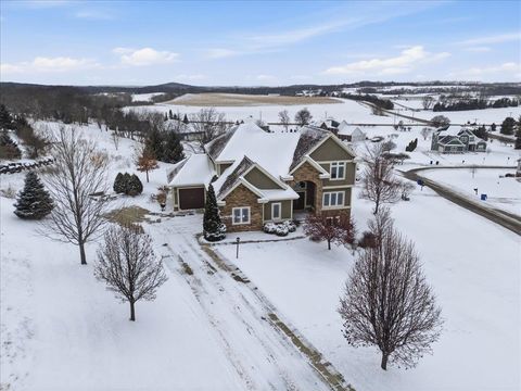 Photo of 3403 Whistling Wind Way, Sun Prairie, WI 53590 (MLS # 2015379)