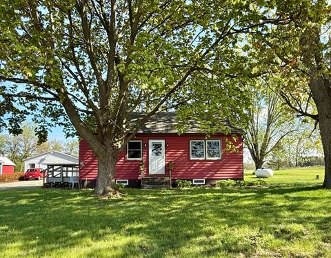Photo of 8403 E Highway 67, Clinton, WI 53525 (MLS # 2022180)