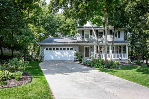 Photo of 156 Hickory Court, Oregon, WI 53575 (MLS # 2018209)