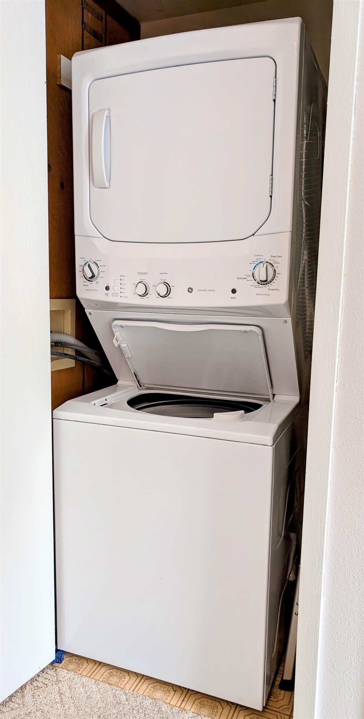 Wisconsin Dells, Wisconsin 53965, United States, 2 Bedrooms Bedrooms, ,1 BathroomBathrooms,Residential,Active,151627