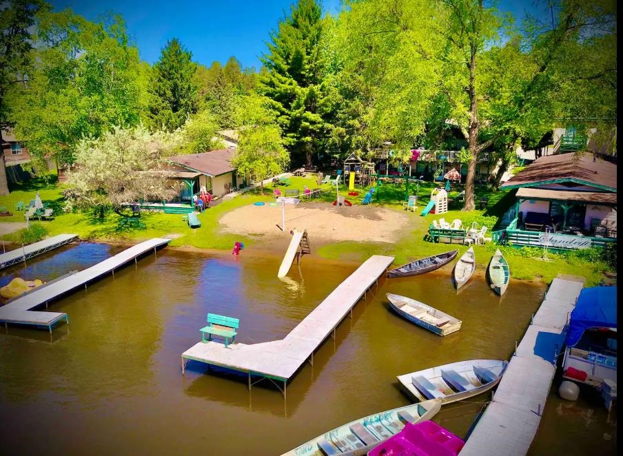 1080 E Hiawatha Drive