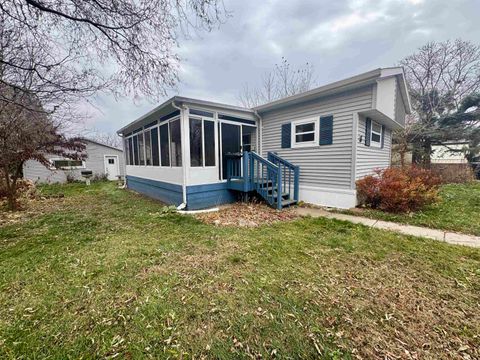 Tiny photo for 6 Lapidary Lane, Janesville, WI 53548 (MLS # 2013093)