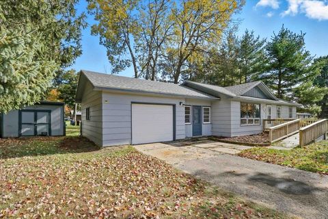 Tiny photo for 220 N Linden Street, Adams, WI 53910 (MLS # 2011033)