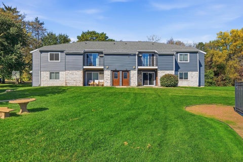 Photo of 307 Whispering Pines Way, Fitchburg, WI 53713 (MLS # 2034748)