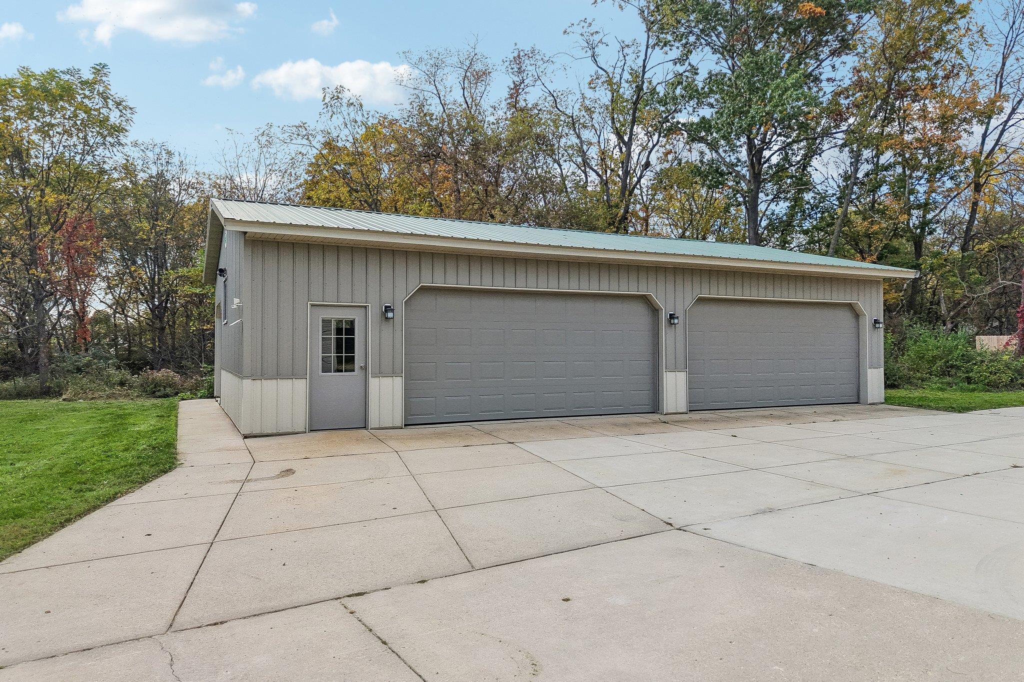 4805 Schneider Drive