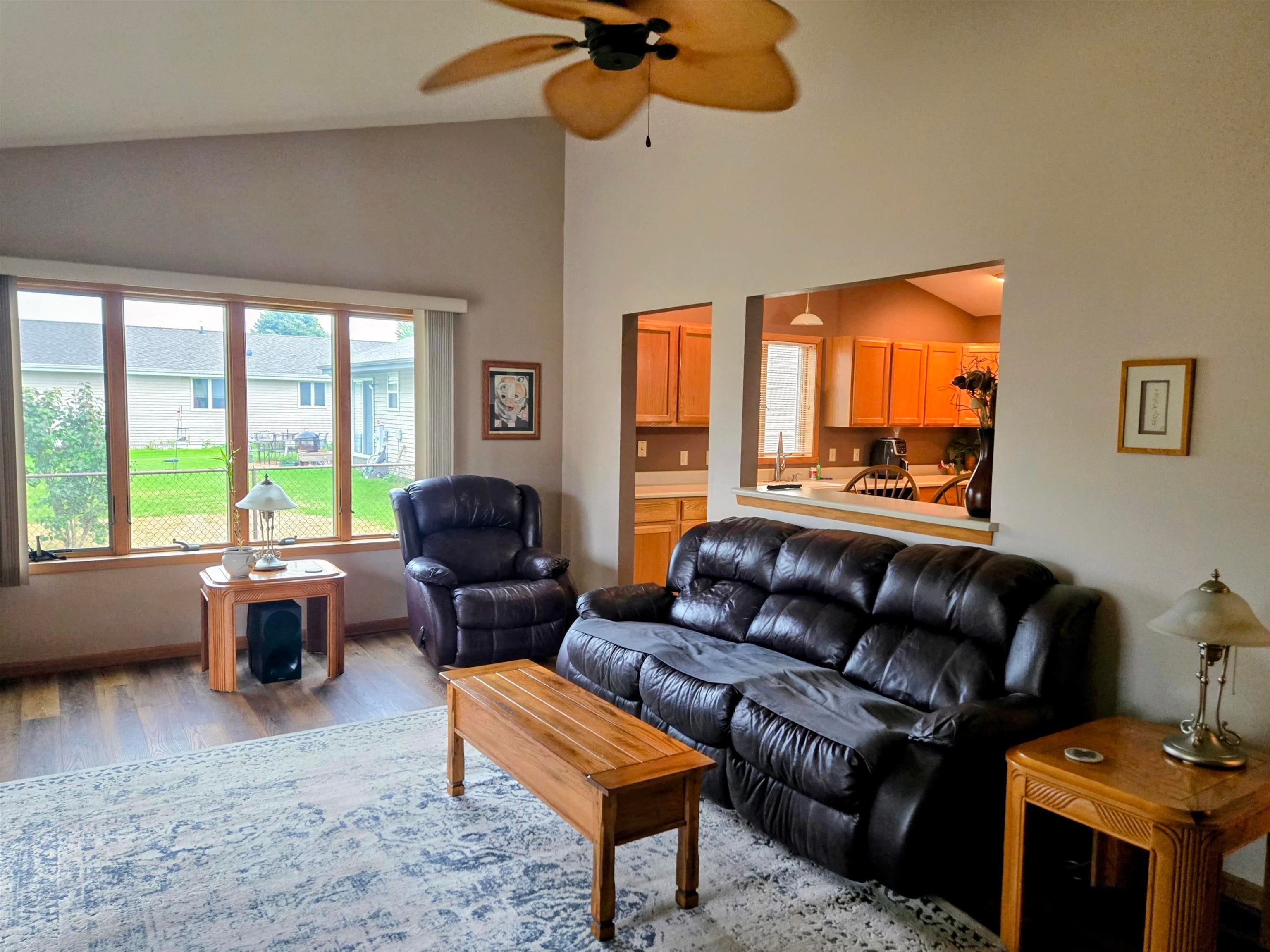 1604 Evergreen Drive - Photo 4