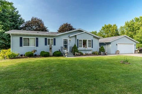 Photo of 2491 Oxford Lane, Beloit, WI 53511 (MLS # 2030127)