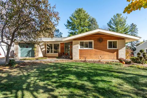 Photo of 1219 Wellesley Road, Madison, WI 53705 (MLS # 2011997)