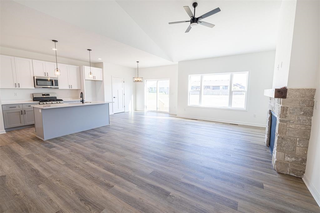 1948 Sequoia Drive