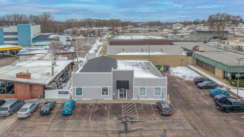 Photo of 809 Park Avenue, Beaver Dam, WI 53916 (MLS # 2014741)