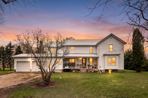 Photo of N8032 Reed Street, Ripon, WI 54971 (MLS # 2020862)