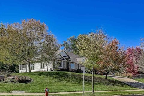 Photo of 702 Cricket Lane, Middleton, WI 53562 (MLS # 2021236)