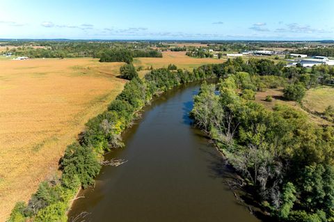 Tiny photo for 98 Acres County Road XX, Berlin, WI 54923 (MLS # 2009814)