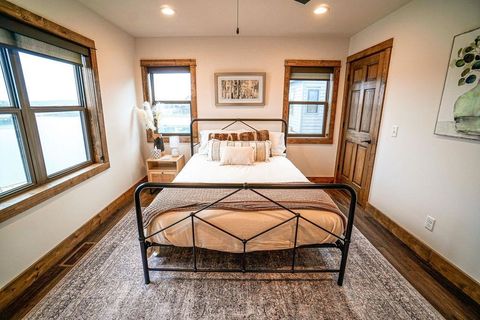 Tiny photo for N8610 Island View Drive, New Lisbon, WI 53950 (MLS # 2013078)