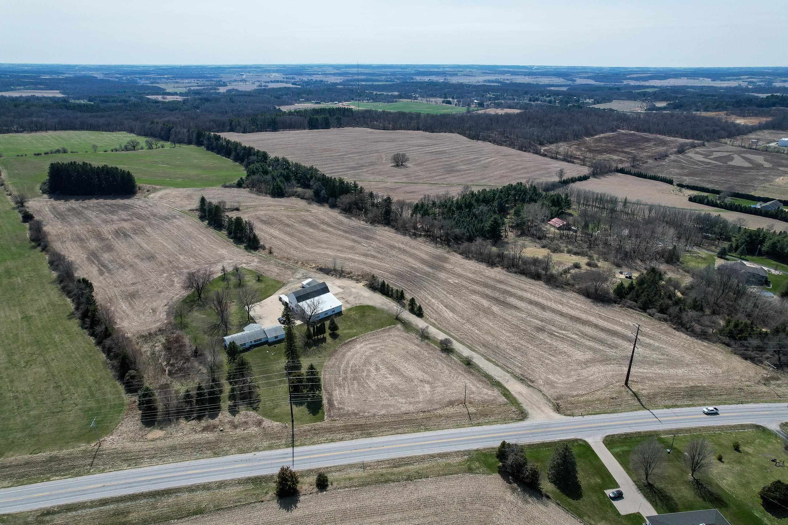 6435 County Highway M