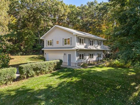 Photo of E6843 Fawn Valley Drive, Reedsburg, WI 53959 (MLS # 2010506)