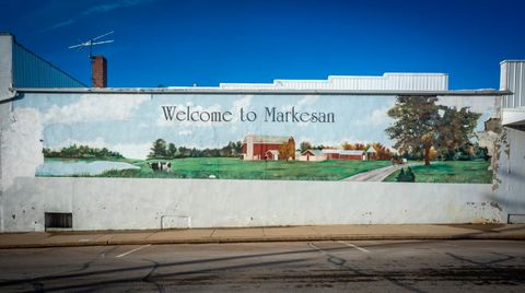 51 W Water Street Markesan WI 53946