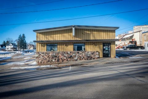 Tiny photo for 51 W Water Street, Markesan, WI 53946 (MLS # 2000002)